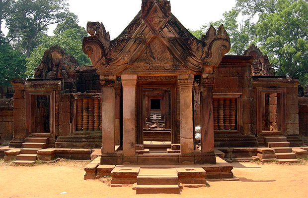 Banteay Srei Temple